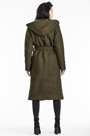 Coat model 200558 awama