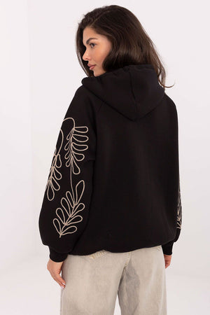 Sweatshirt model 218247 Relevance