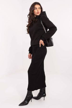 Sweatshirt model 220401 Relevance