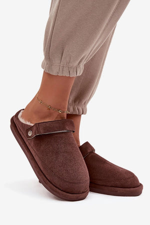 Slippers model 220536 Step in style