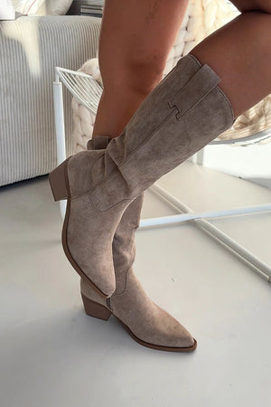 Heel boots model 222529 Step in style