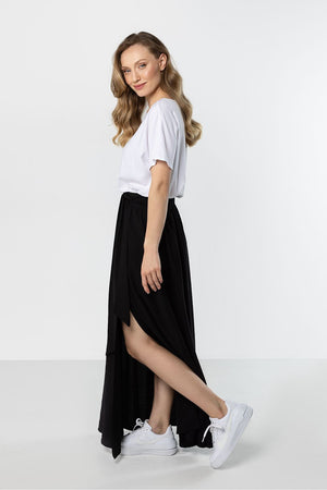 Long skirt model 225334 awama