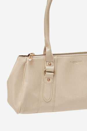 Everyday handbag model 230409 Step in style