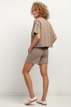 Shorts model 183181 Tessita