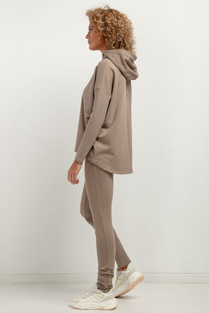 Long leggings model 183208 Tessita