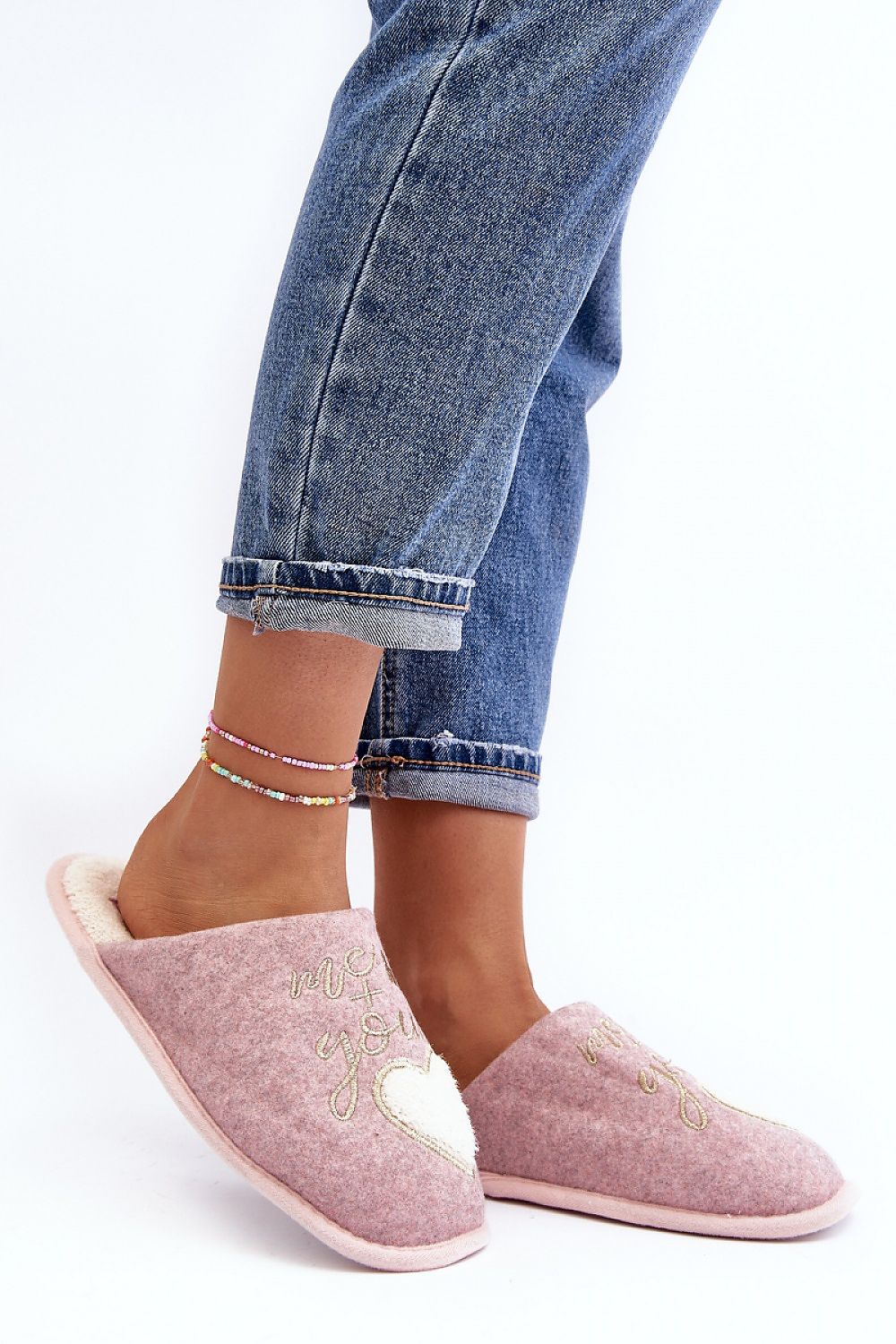  Slippers model 189104 Step in style 