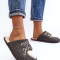  Slippers model 189105 Step in style 