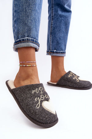 Slippers model 189105 Step in style 