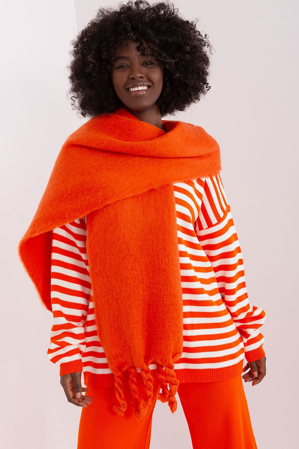  Shawl model 190587 AT 
