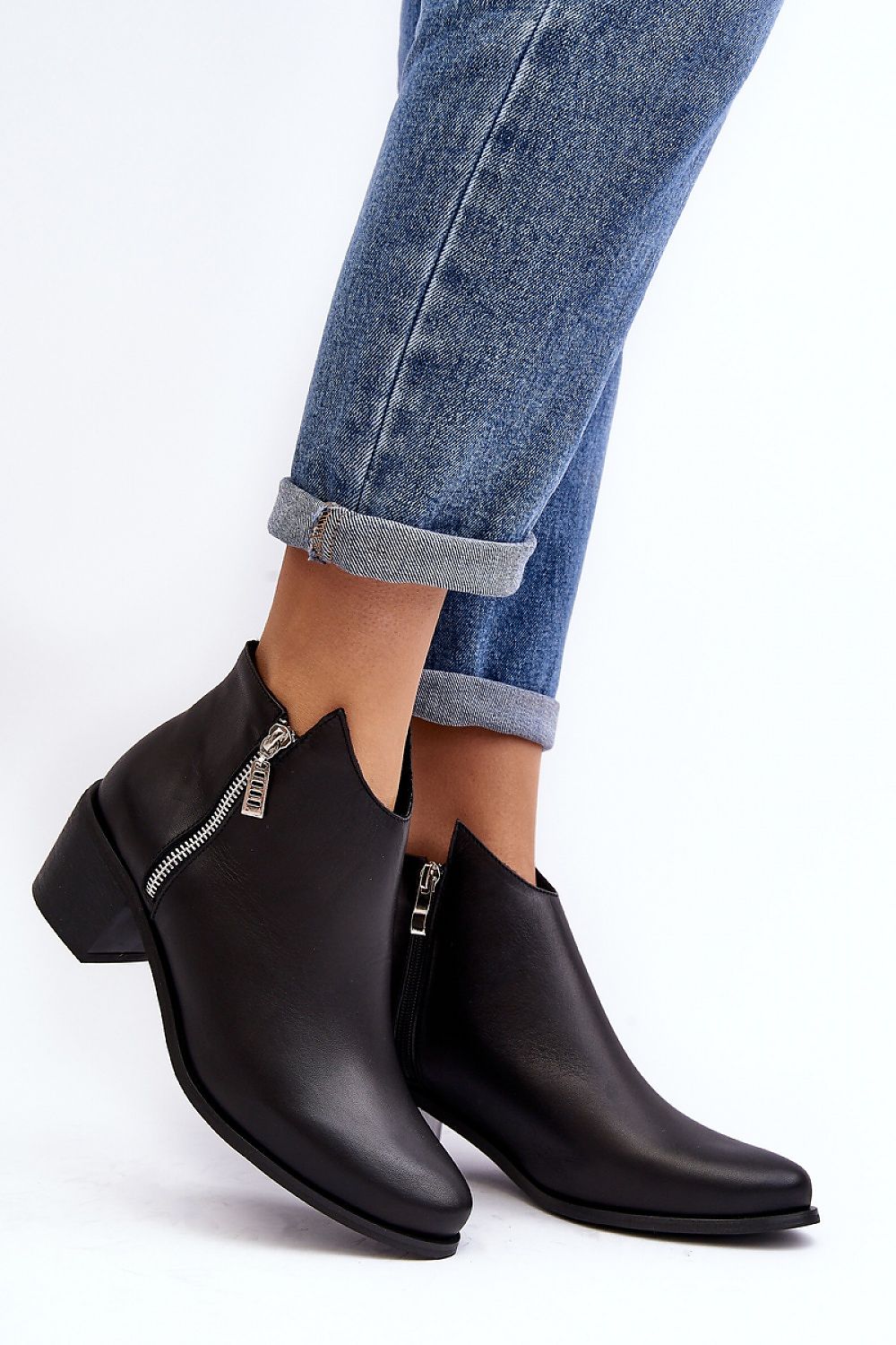  Heeled low shoes model 190708 Step in style 