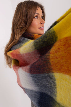  Shawl model 191705 AT 