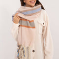  Shawl model 202572 AT 