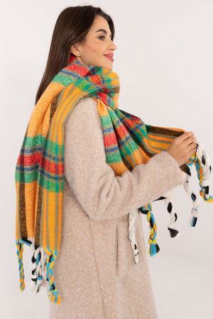  Shawl model 202579 AT 