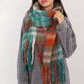  Shawl model 203170 AT 