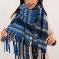  Shawl model 203172 AT 