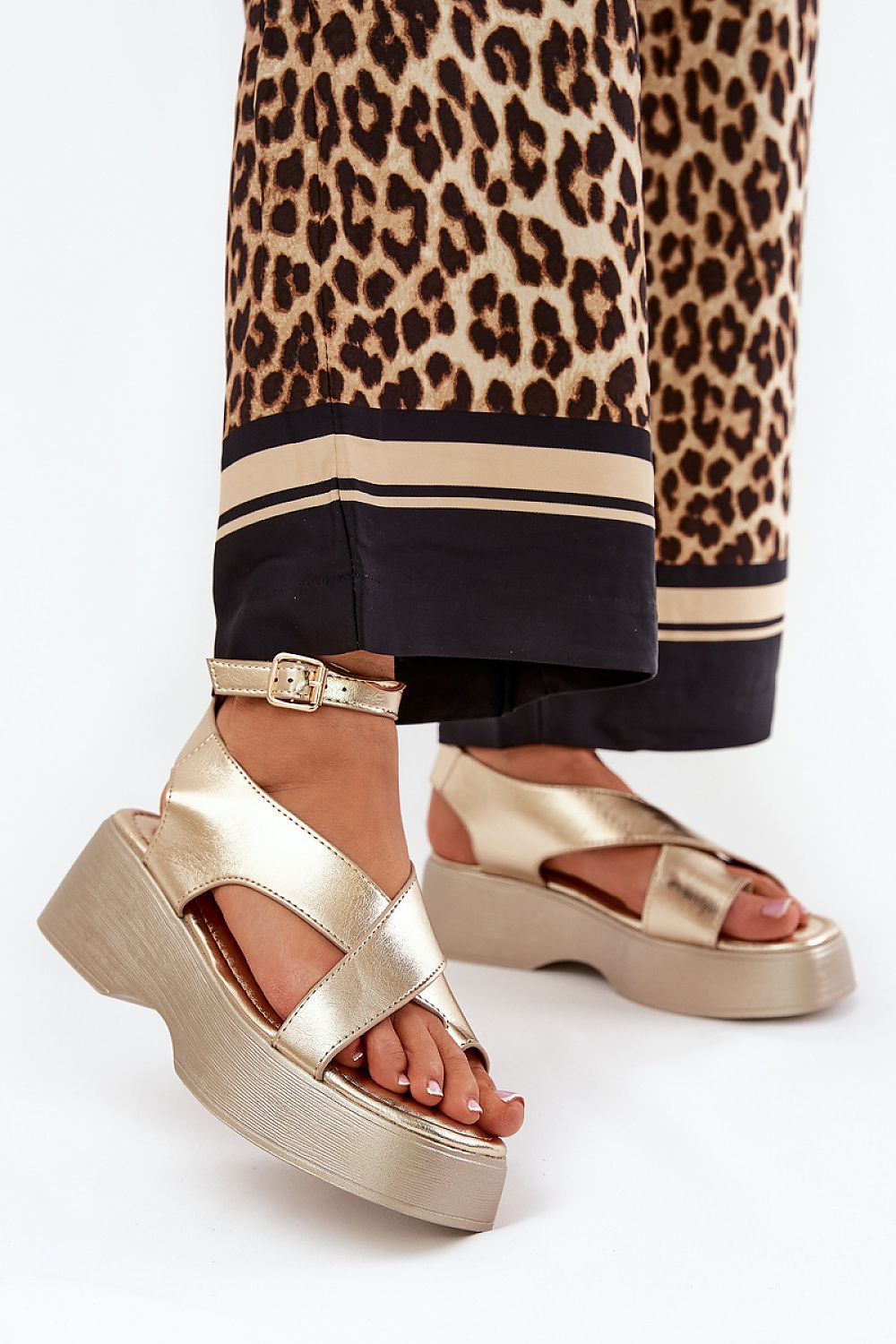  Platform sandals model 209889 Step in style 