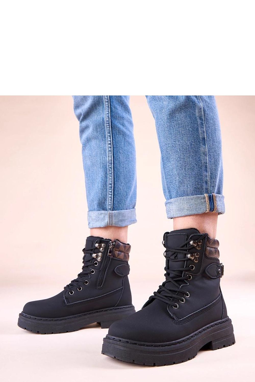  Trapper shoes model 222375 Solea 