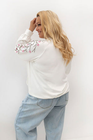  Plus size sweatshirt model 228062 Relevance 