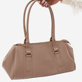  Everyday handbag model 230410 Step in style 