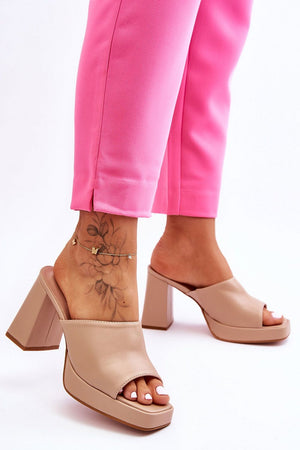  Flip-flops model 181070 Step in style 