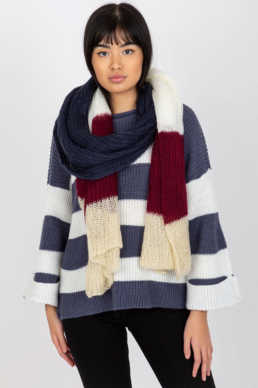  Shawl model 185900 AT 